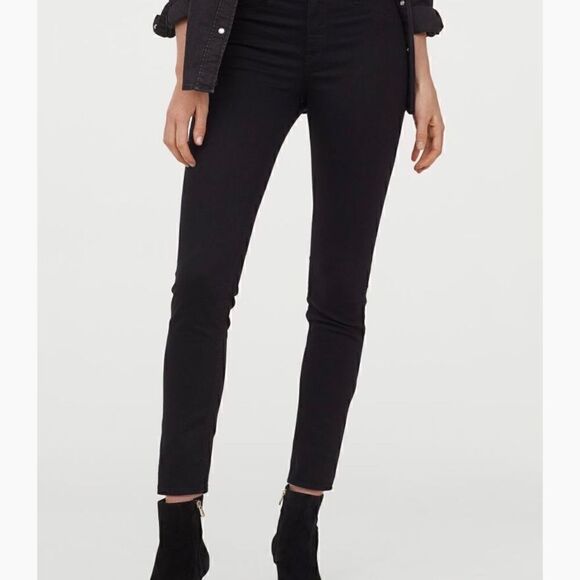 H&M black skinny ankle jeans. Size 25 - Picture 1 of 7